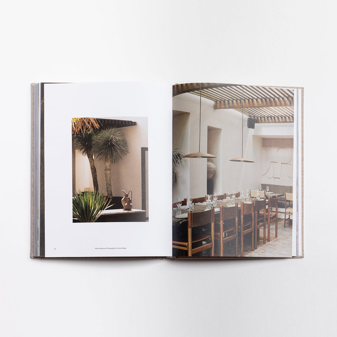 Livre The Greek Foundation Volume 01